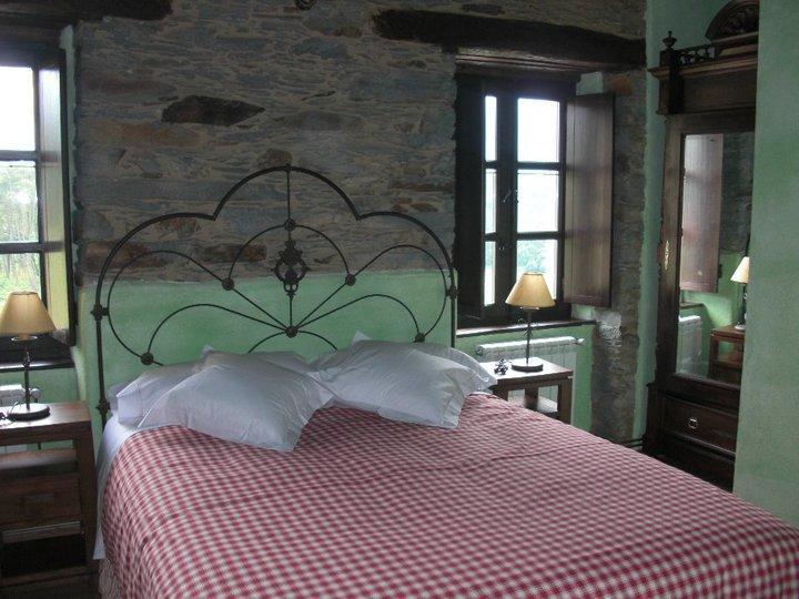 Casa De Aldea El Conceyu Pensionat Navia Exteriör bild
